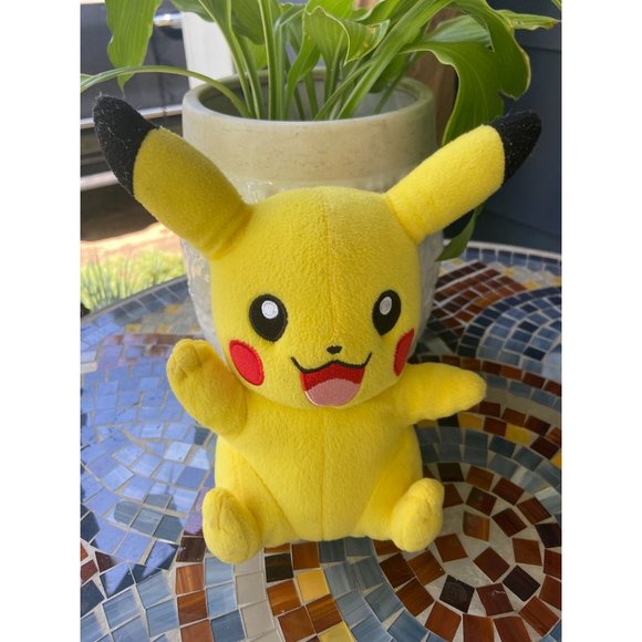 pokemon Other - Tomy Pokemon  Nintendo PikachuYellow Plush 2017 9"